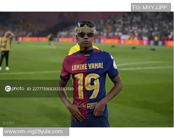 球星社交平台背景图展现足球魅力和个人风采的独特融合