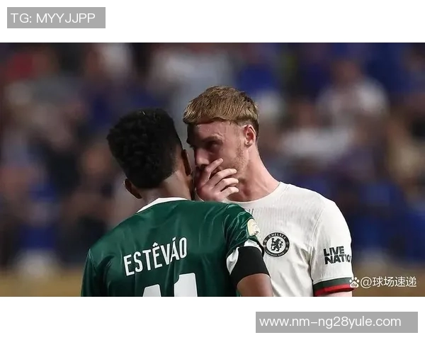 足球场上的强硬碰撞球星 他们用身体语言诠释竞技精神